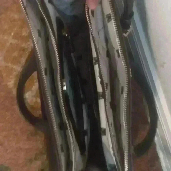 ANTONIA Melanie Bag - Picture 9 of 10